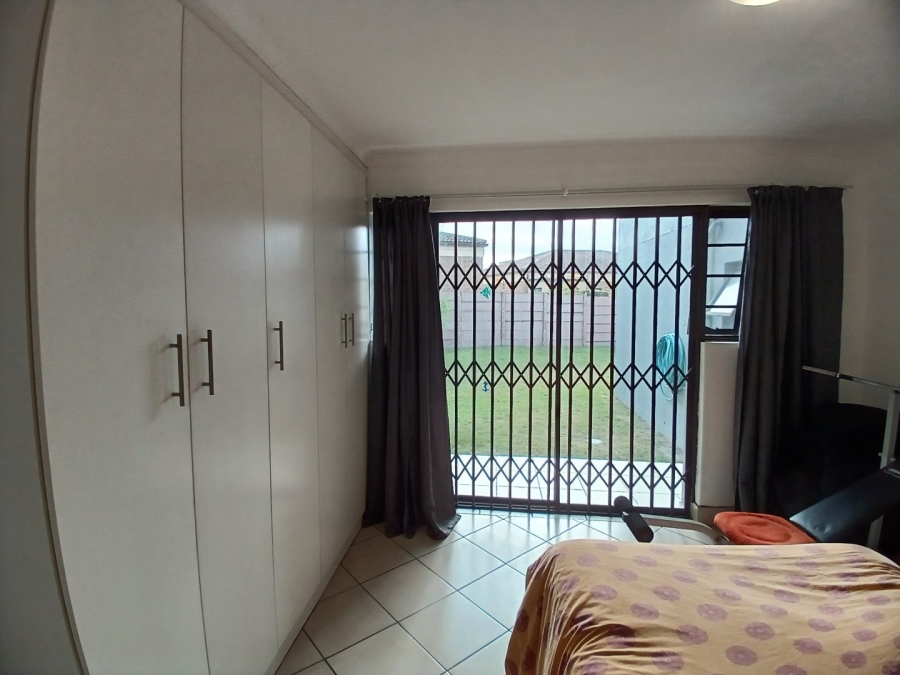 2 Bedroom Property for Sale in Hartenbos Central Western Cape